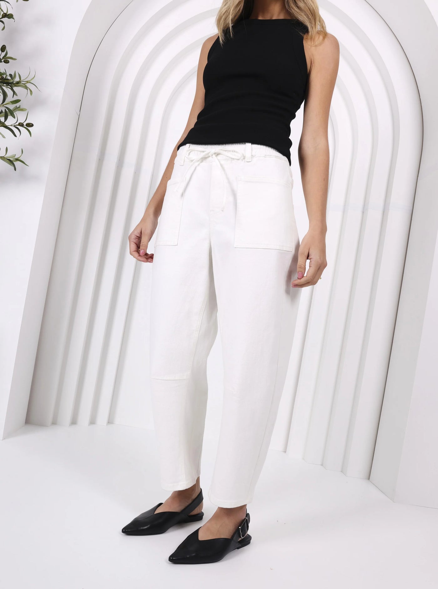 Leo Barrel Jeans- White