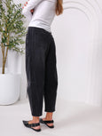 Toni Barrel Jeans- Black