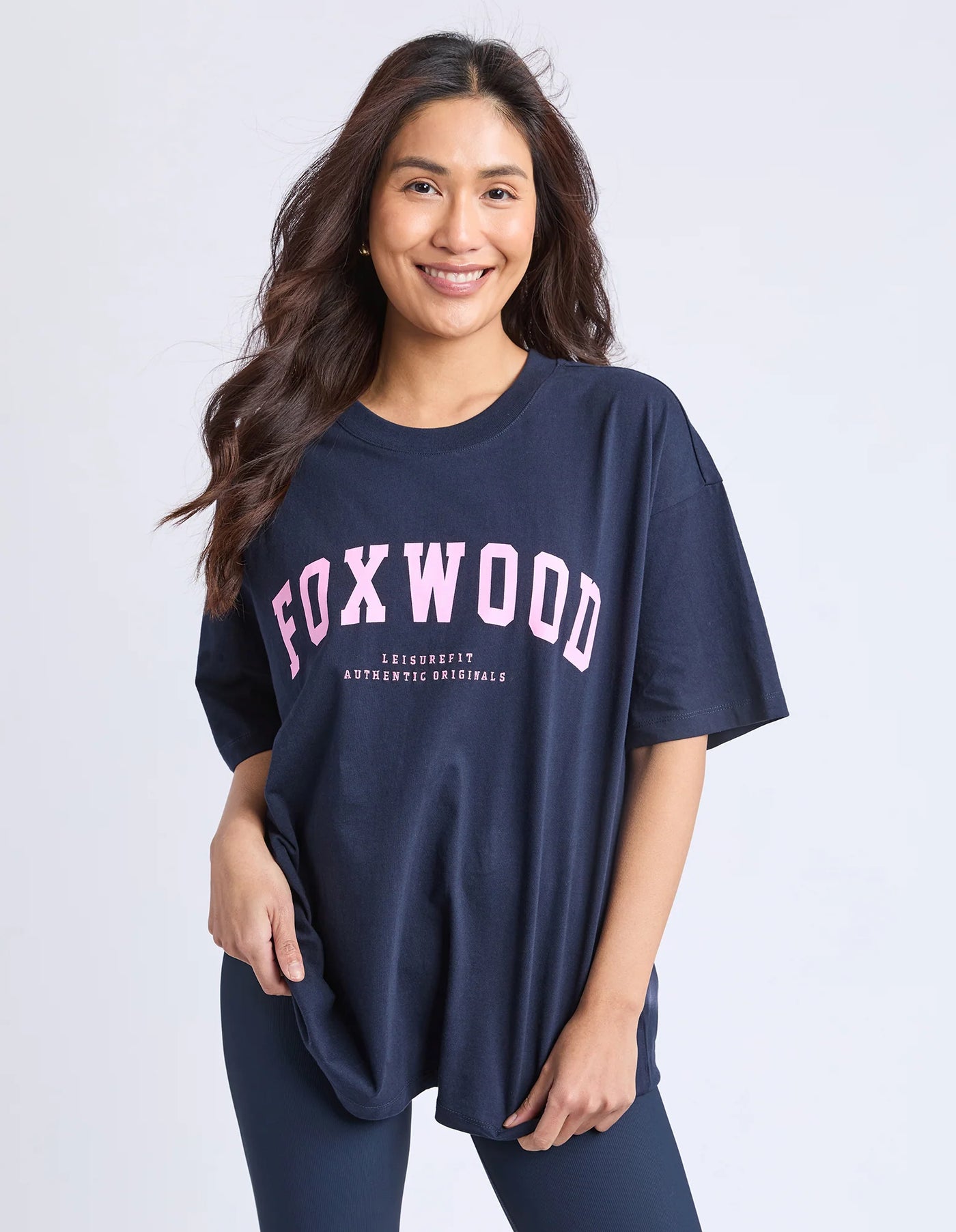 Interval Tee-Navy With Neon Pink