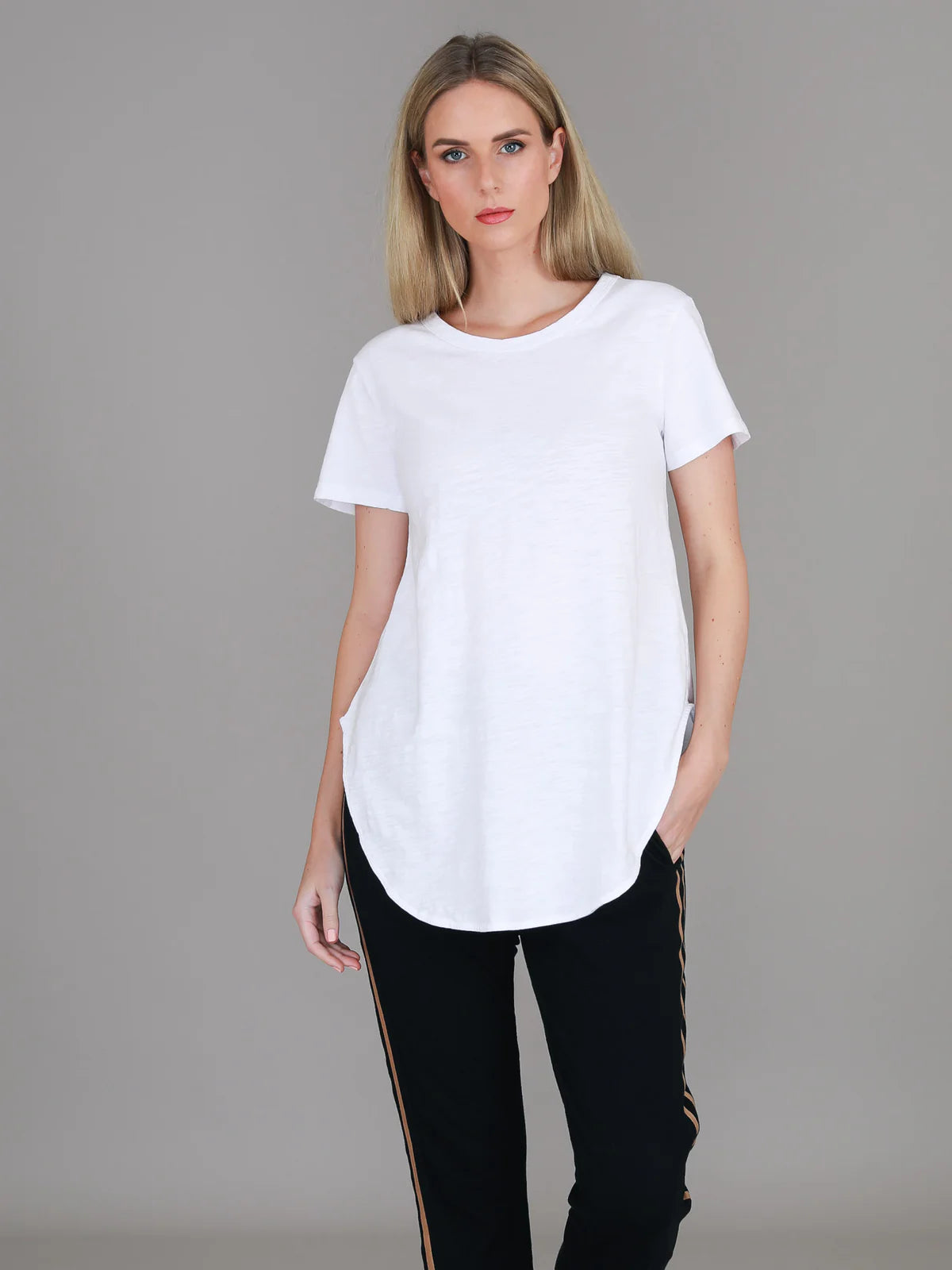 Elwood Curved Hem Tee- White