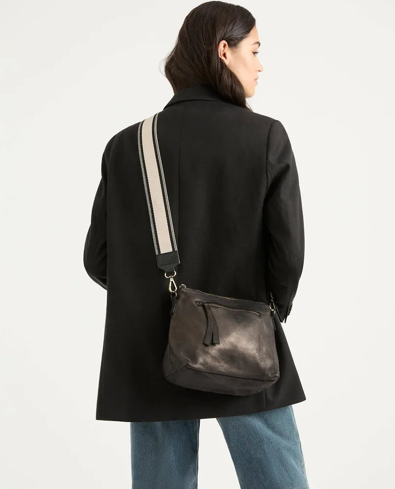 Essential Pouch Bag- Black