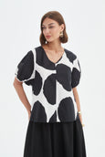 V Neck Bishop Sleeve Poplin Top- Black/White Spot