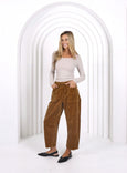 Leo Barrel Jeans Corduroy - Camel