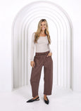 Leo Barrel Jeans- Chocolate