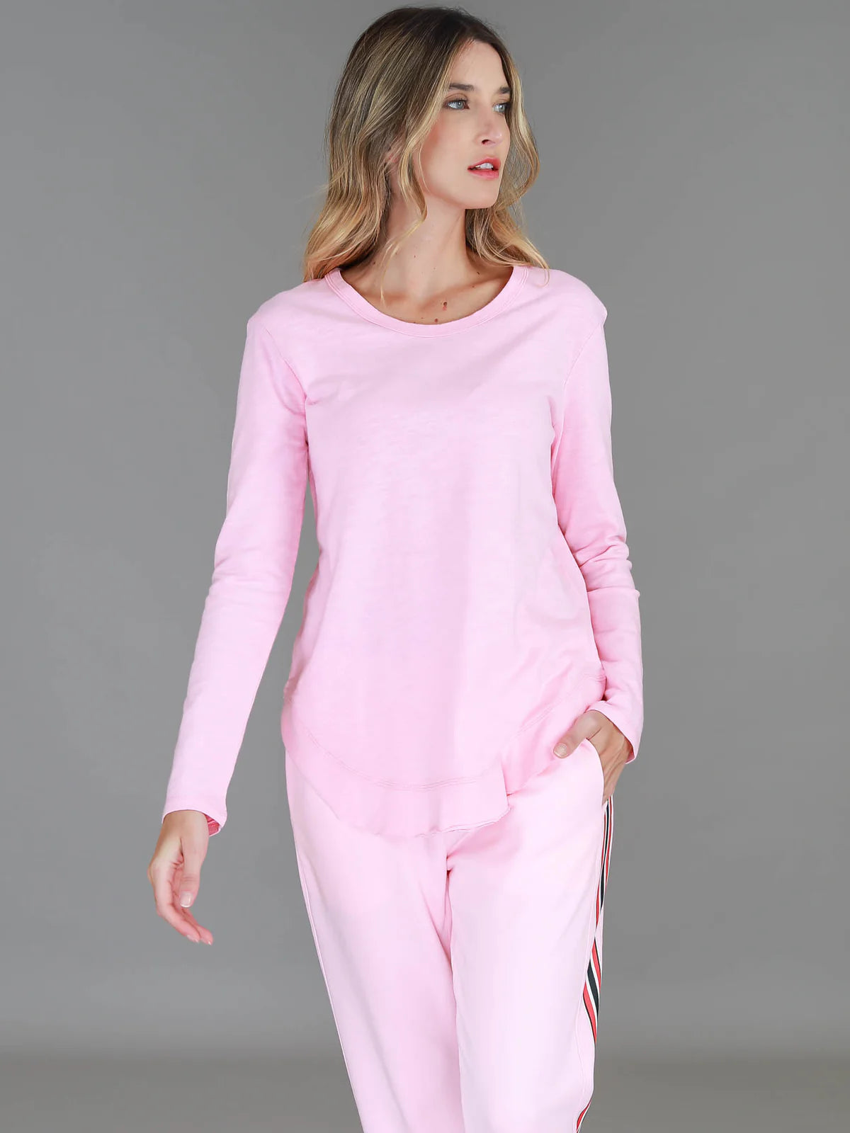 Mosman Curved Hem Long Sleeve T Shirt- Powder Pink