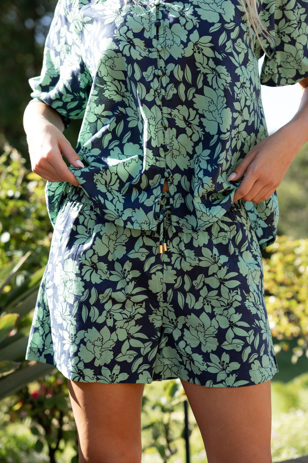 Fleur Short- Mint/Navy